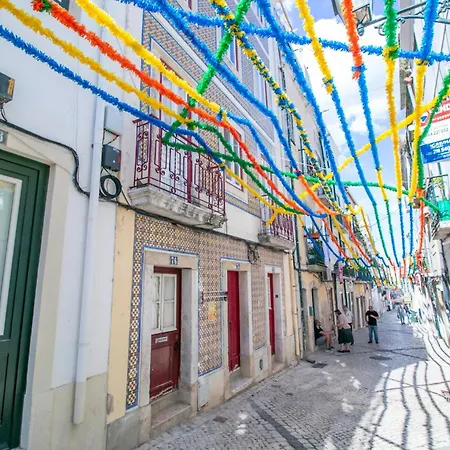 157 A - Charming Santos Apartment Wpatio Lisbon Exterior photo