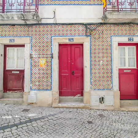 157 A - Charming Santos Apartment Wpatio Lisbon Exterior photo