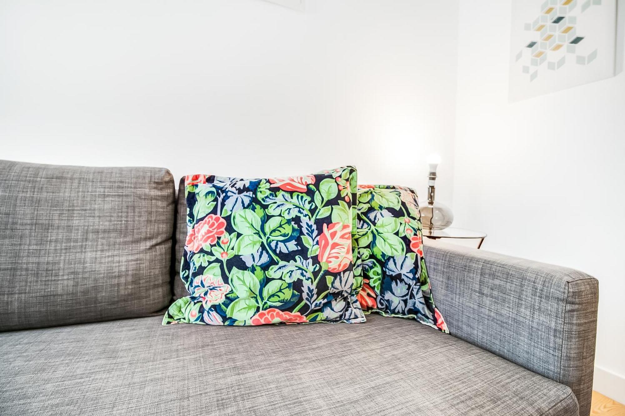 157 A - Charming Santos Wpatio Apartment *