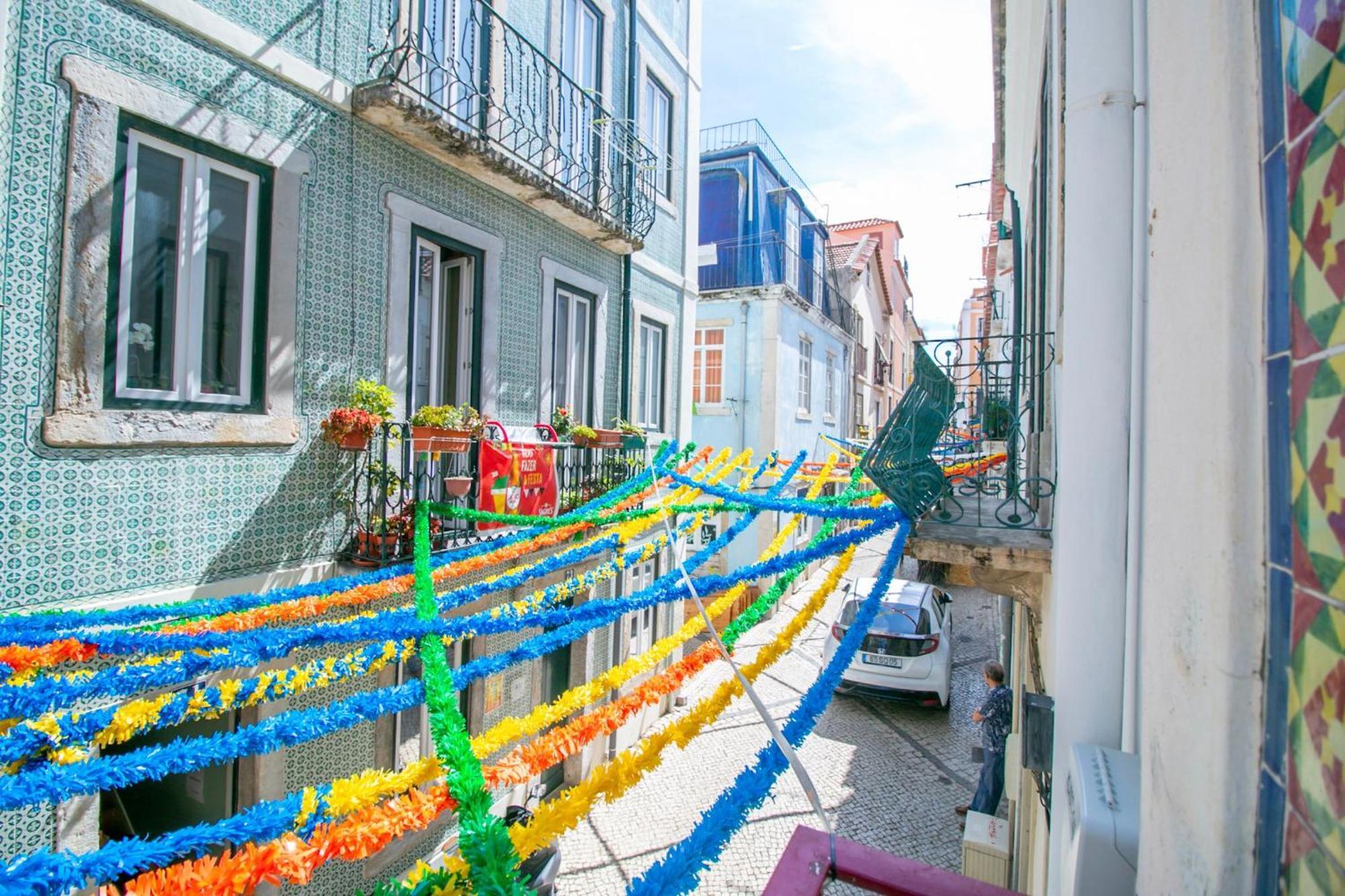 157 A - Charming Santos Wpatio